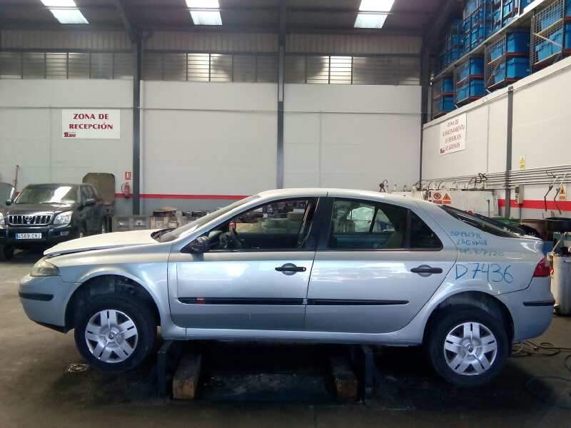 renault laguna ii (bg0) del año 2004