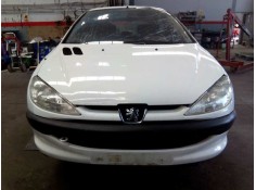 peugeot 206 berlina del año 2002 2