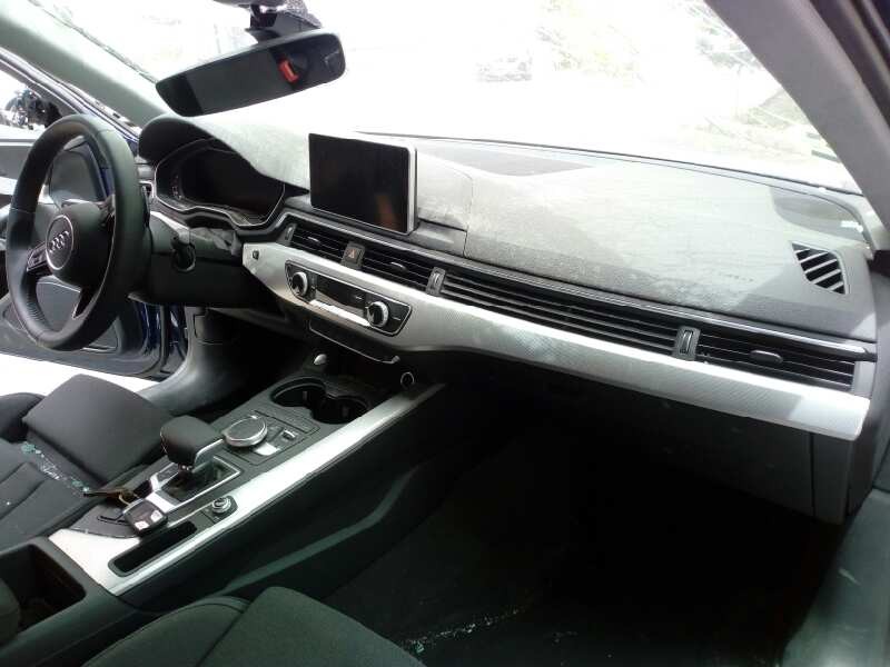 audi a4 berlina (8w2) del año 2015