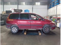 peugeot 807 del año 2002