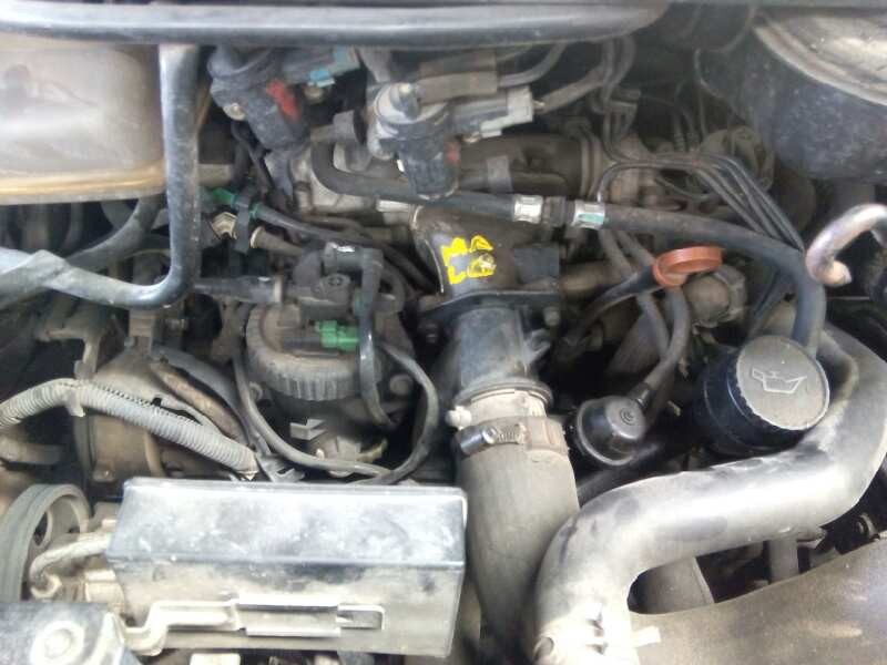peugeot 807 del año 2002