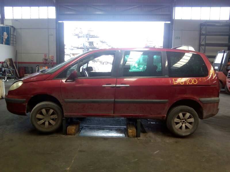 peugeot 807 del año 2002