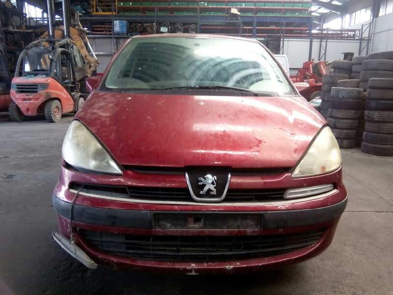 peugeot 807 del año 2002