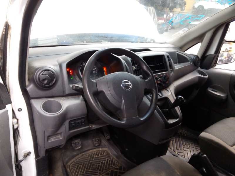 nissan nv 200 (m20) del año 2011