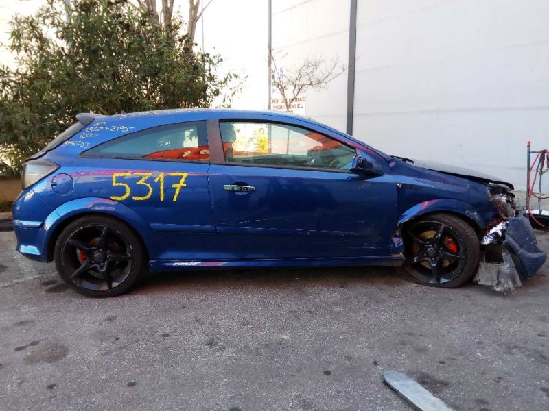 opel astra gtc del año 2006