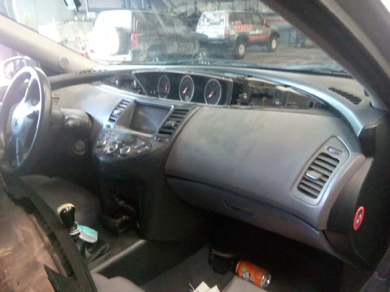 nissan primera berlina (p12) del año 2003
