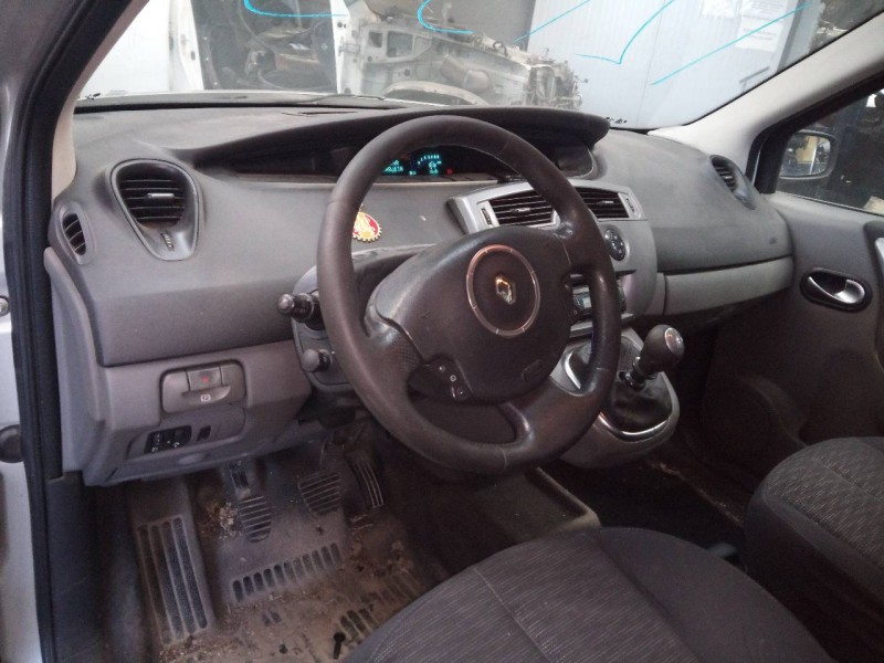 renault scenic ii del año 2008