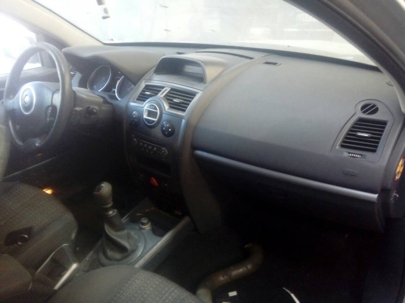renault megane ii berlina 5p del año 2006