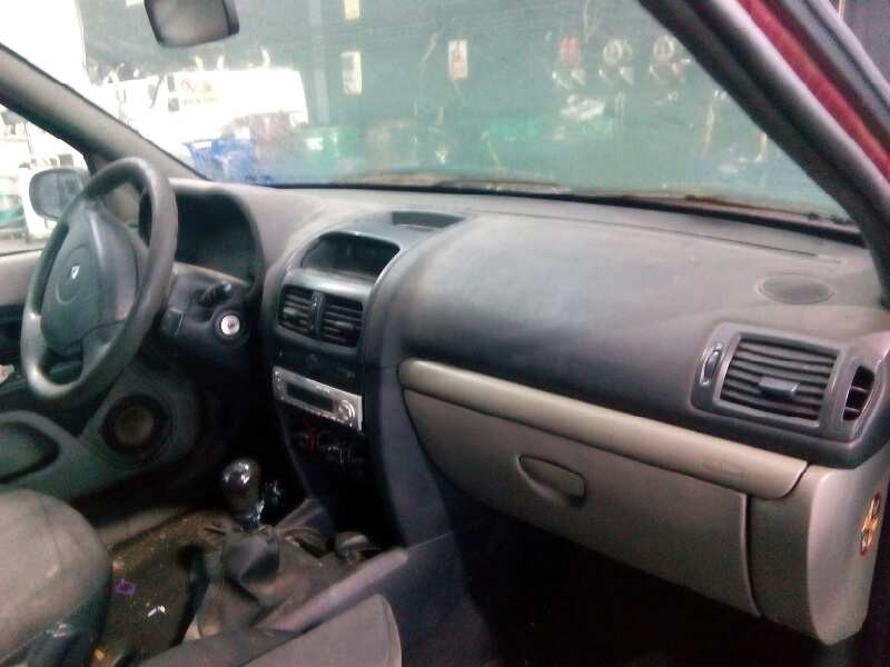 renault clio ii fase ii (b/cb0) del año 2001