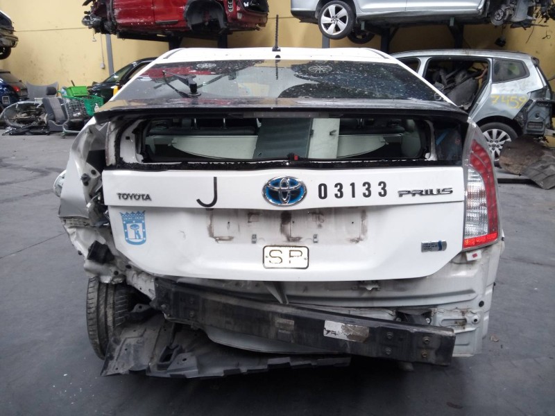 toyota prius (nhw30) del año 2015