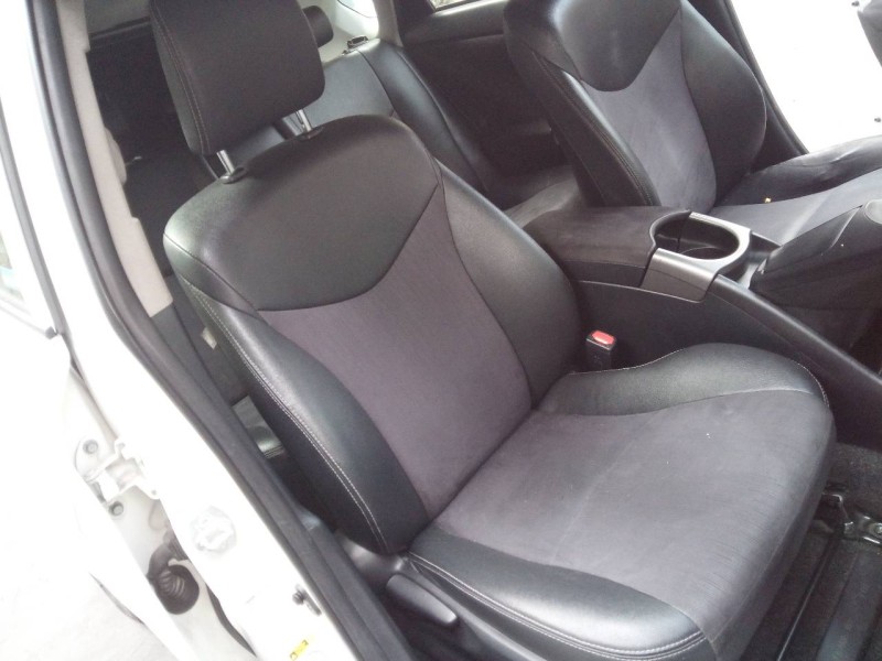 toyota prius (nhw30) del año 2015