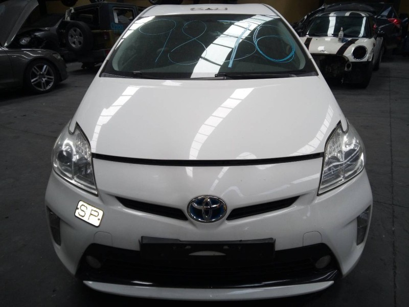 toyota prius (nhw30) del año 2015