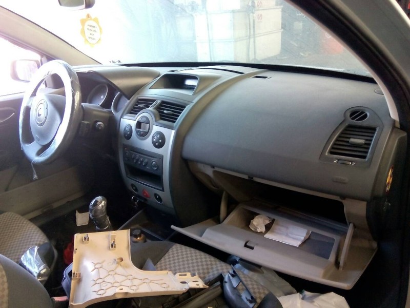 renault megane ii berlina 5p del año 2003