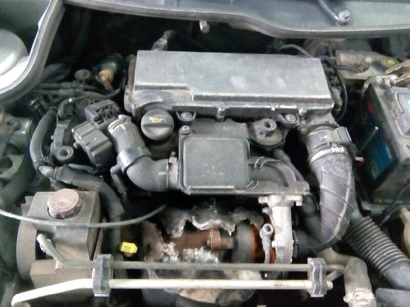 peugeot 206 berlina del año 2004