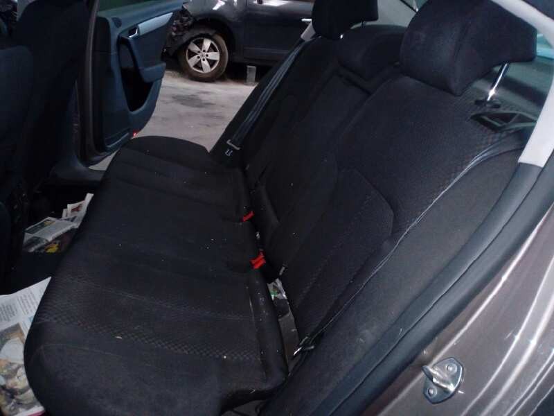 volkswagen passat lim. (362) del año 2011