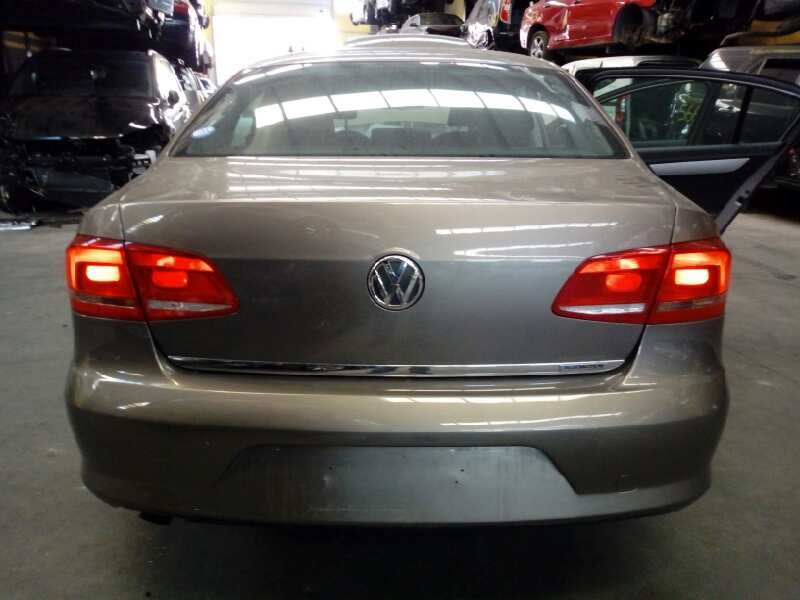 volkswagen passat lim. (362) del año 2011