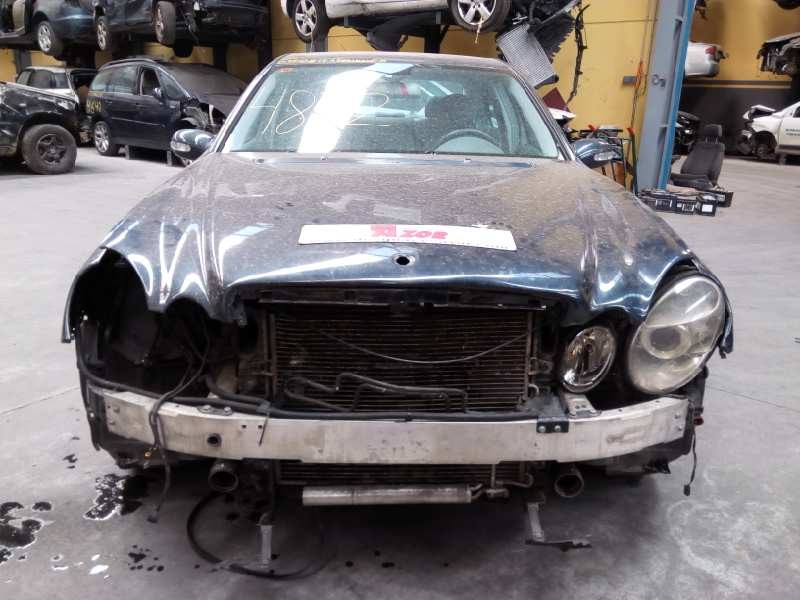 mercedes-benz clase e (w211) berlina del año 2003