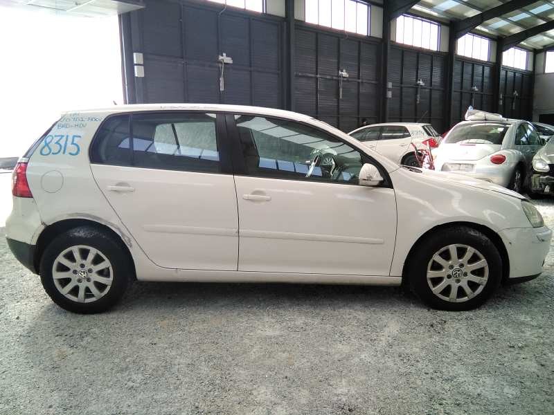 volkswagen golf v berlina (1k1) del año 2003