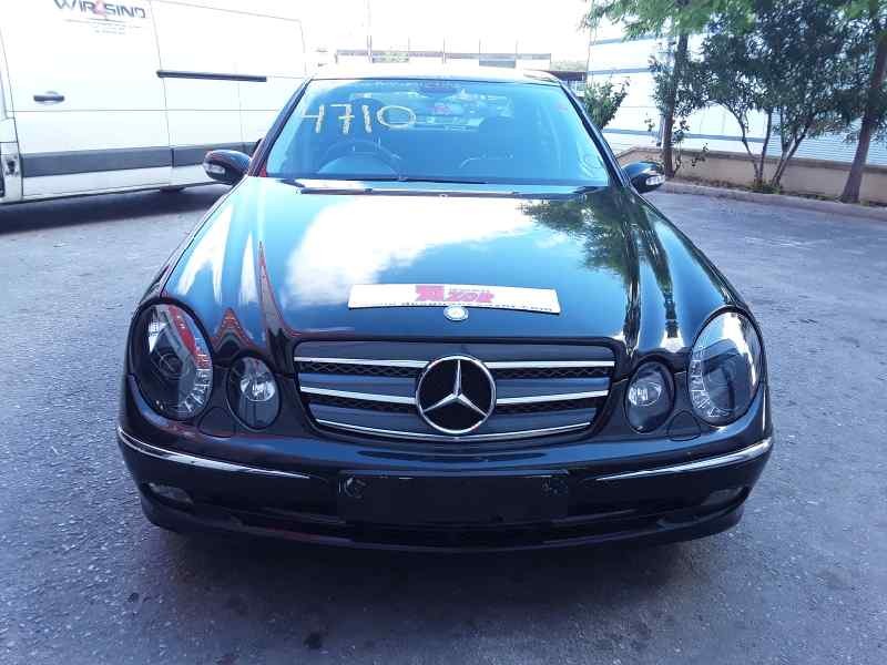 mercedes-benz clase e (w211) berlina del año 2005