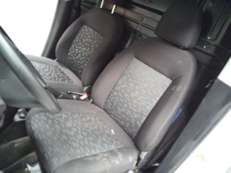 opel combo d del año 2011