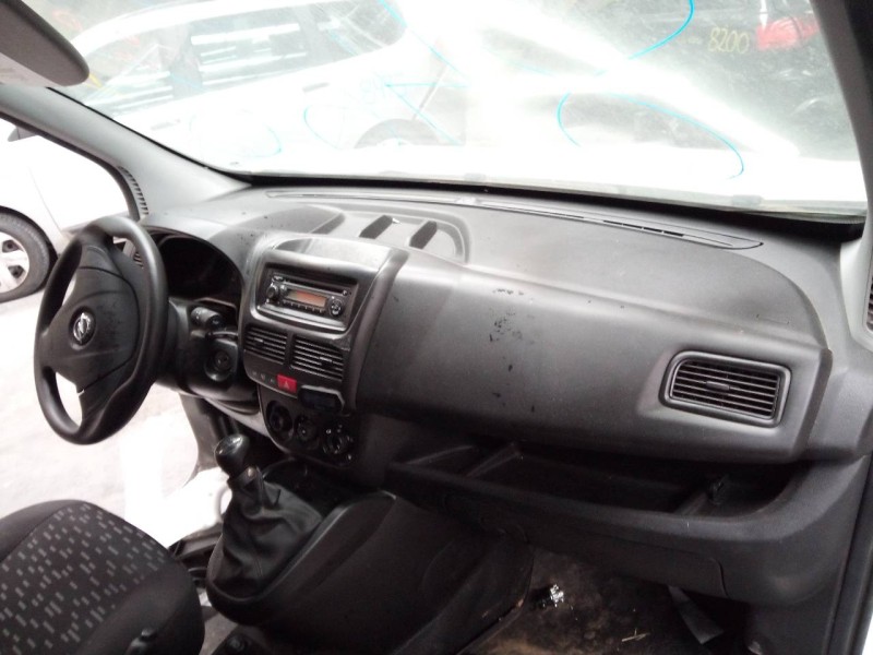 opel combo d del año 2011