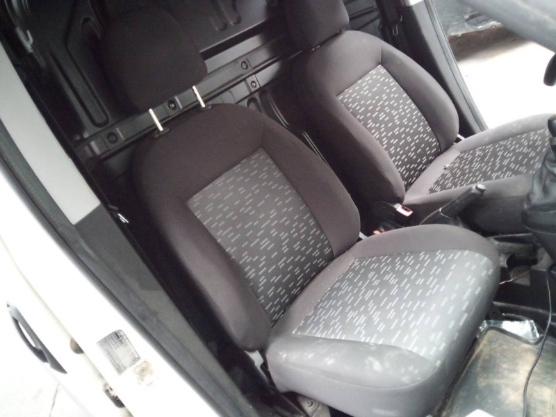 opel combo d del año 2011