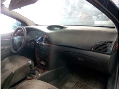 citroën c5 berlina del año 2002 2