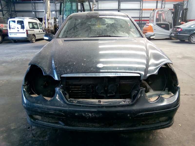 mercedes-benz clase c (w203) sportcoupe del año 2001
