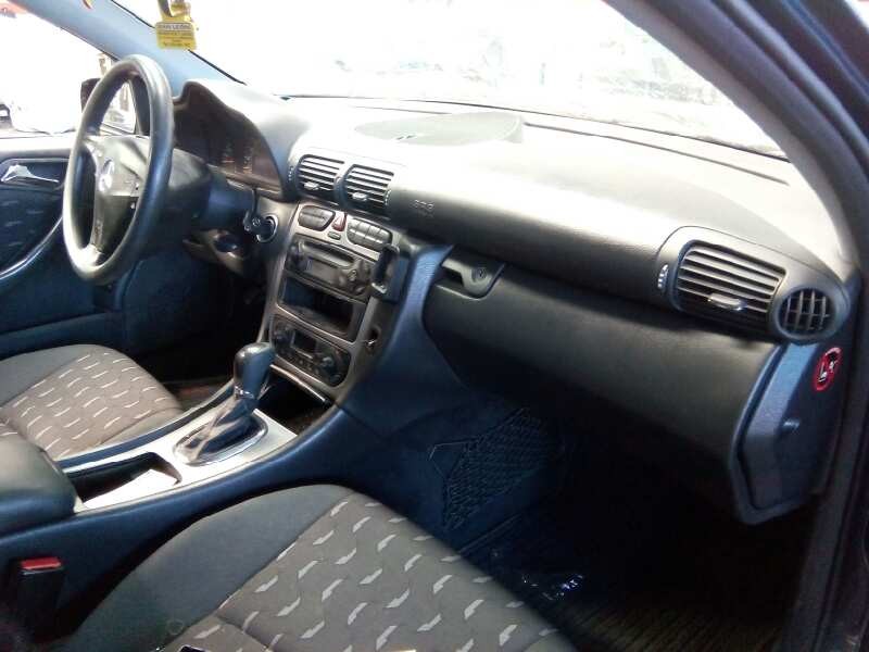 mercedes-benz clase c (w203) sportcoupe del año 2001
