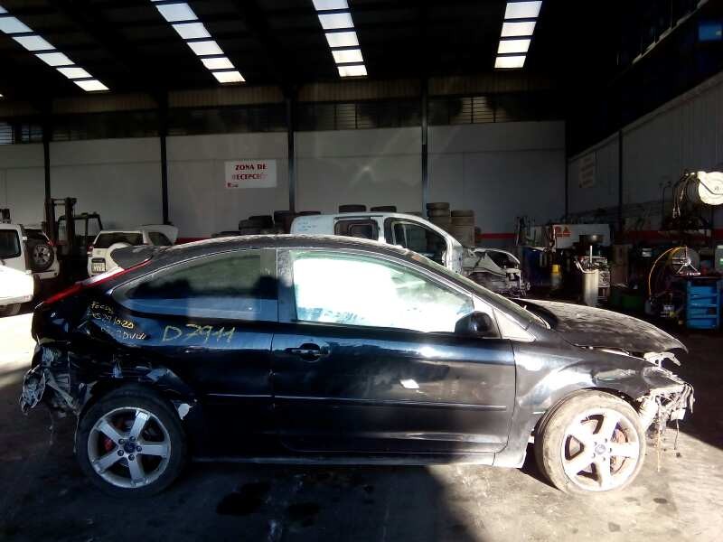ford focus berlina (cap) del año 2004