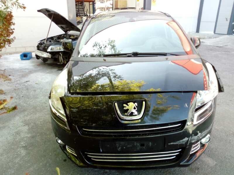 peugeot 5008 del año 2011