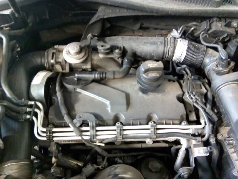 volkswagen golf v berlina (1k1) del año 2006