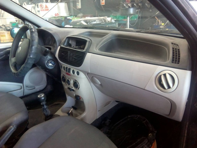 fiat punto berlina (188) del año 2005