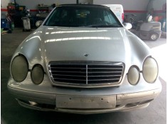 mercedes-benz clase clk (w208) cabrio del año 1998 2