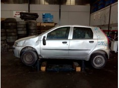 FIAT PUNTO BERLINA (188)