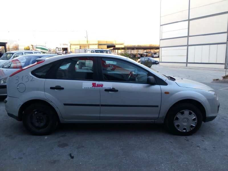 ford focus berlina (cap) del año 2005