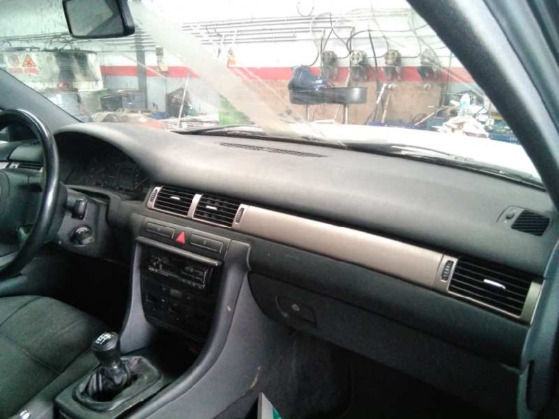 audi a6 berlina (4b2) del año 1999