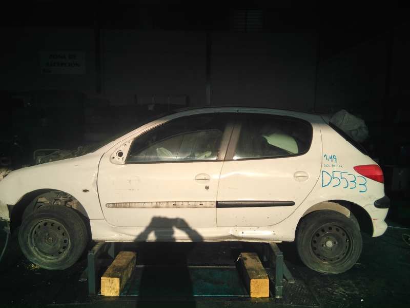 peugeot 206 berlina del año 2003