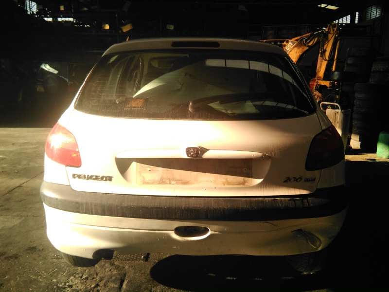 peugeot 206 berlina del año 2003