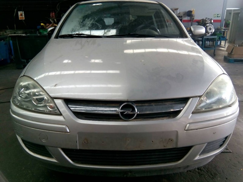 opel corsa c del año 2003