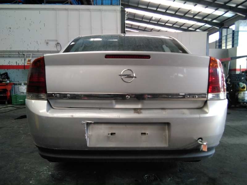 opel vectra c berlina del año 2003