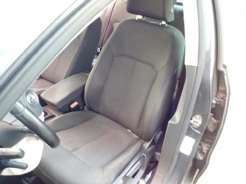 volkswagen passat lim. (362) del año 2011