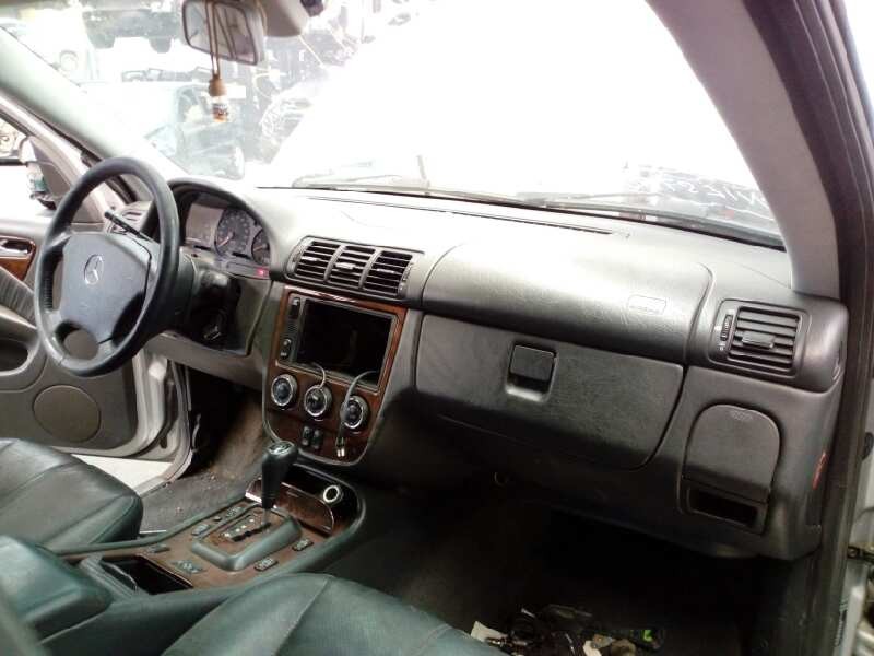 mercedes-benz clase m (w163) del año 1999