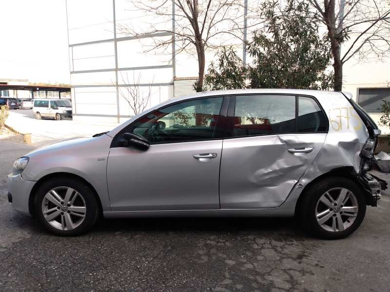 volkswagen golf vi (5k1) del año 2012
