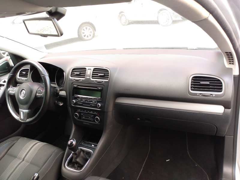 volkswagen golf vi (5k1) del año 2012