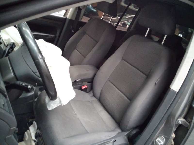 volkswagen touran (1t2) del año 2010