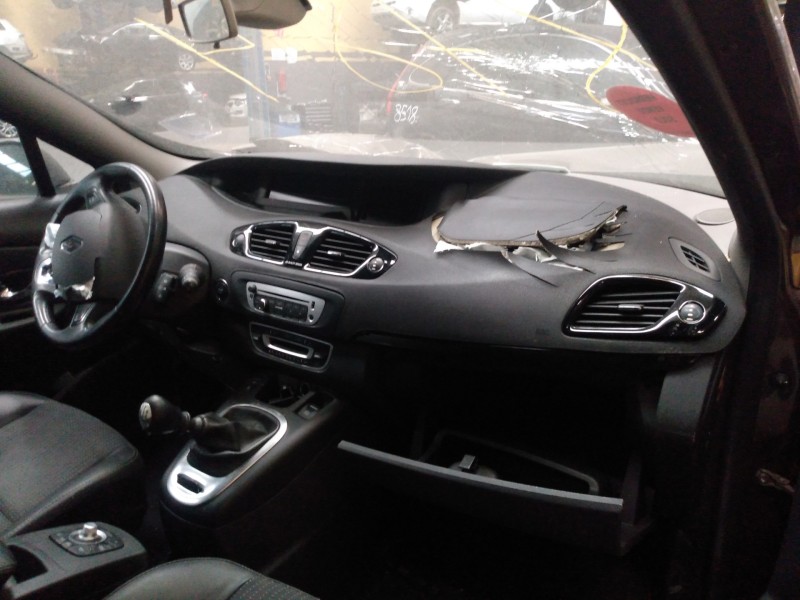 renault scenic iii del año 2013