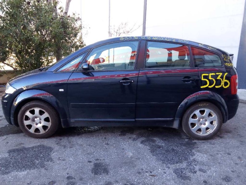 audi a2 (8z) del año 2001