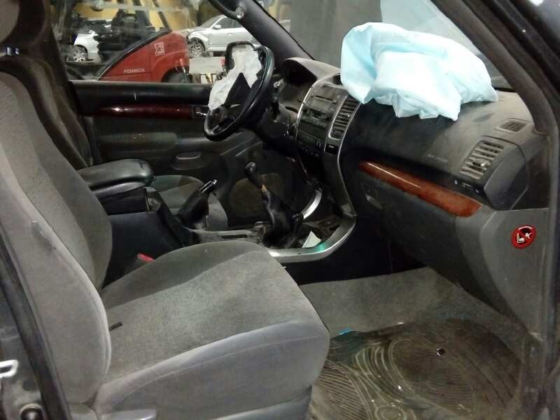 toyota land cruiser (j12) del año 2007