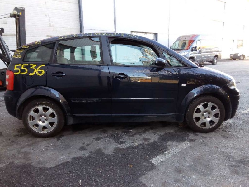 audi a2 (8z) del año 2001